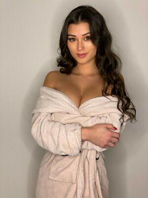 Keilah Kang photo 337