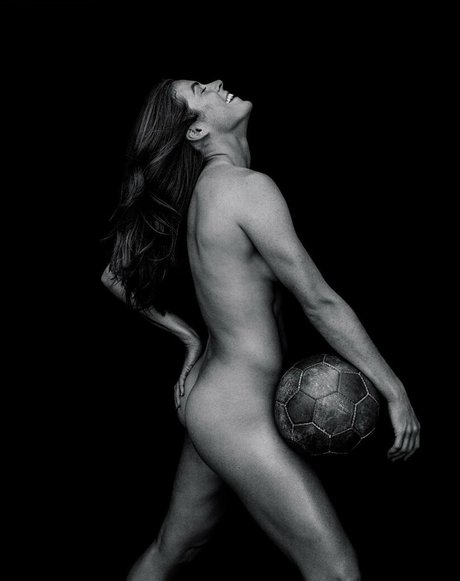 Kelley O'Hara photo 4