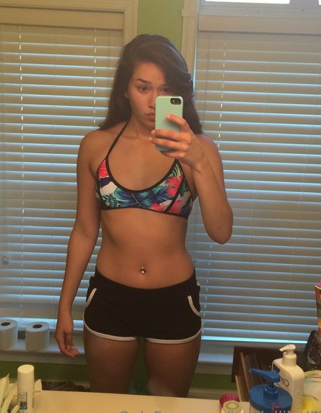 Kellijellibelli photo 176