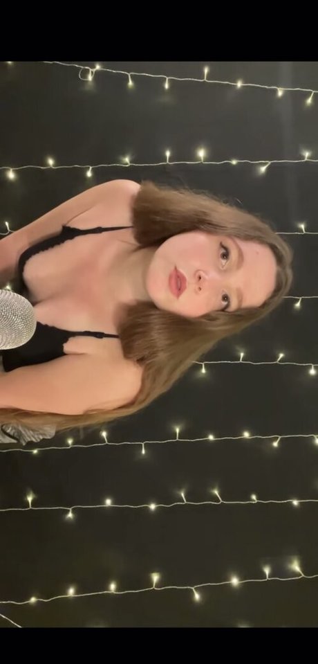 Kelly Belly ASMR photo 7