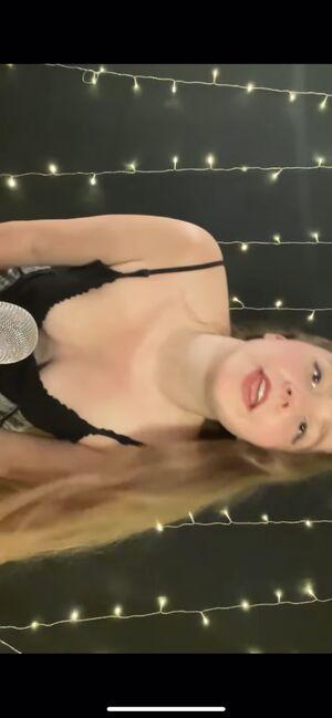 Kelly Belly ASMR photo 10