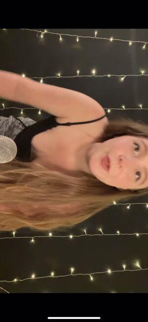 Kelly Belly ASMR photo 13