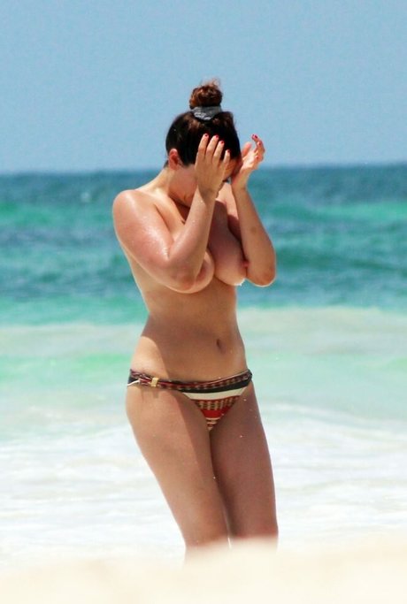 Kelly Brook photo 85