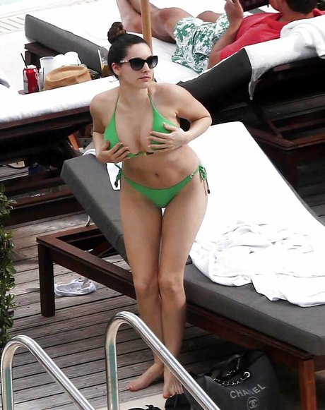 Kelly Brook photo 256