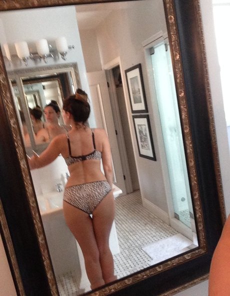 Kelly Brook photo 471
