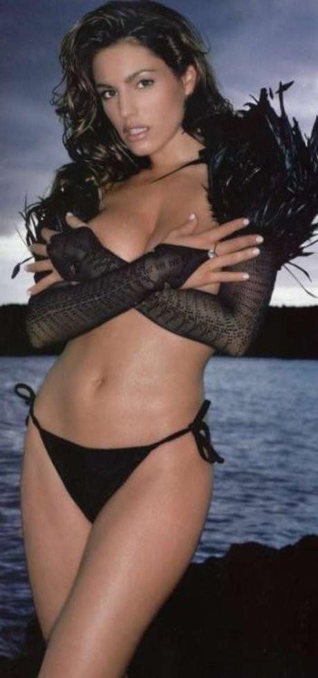 Kelly Brook photo 513