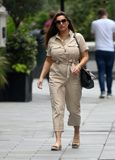 Kelly Brook photo 573