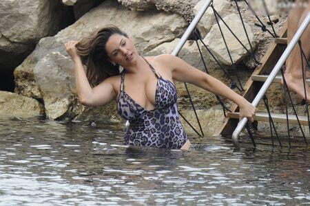 Kelly Brook photo 50