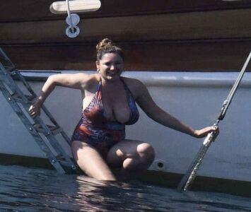 Kelly Brook photo 337