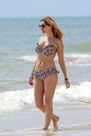 Kelly Brook photo 344