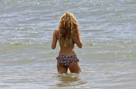 Kelly Brook photo 345