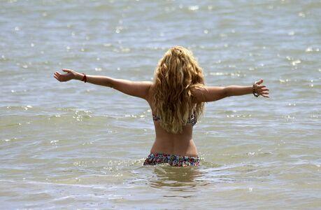 Kelly Brook photo 360