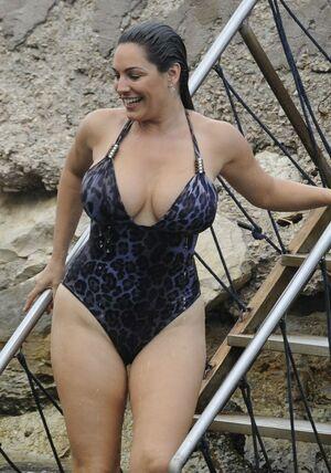 Kelly Brook photo 397