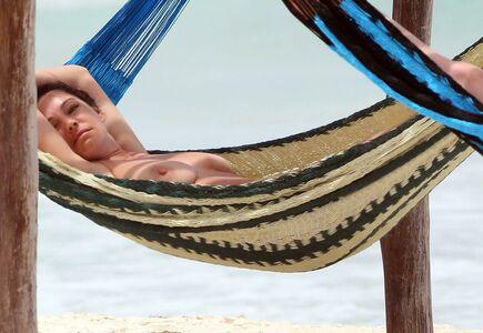 Kelly Brook photo 438