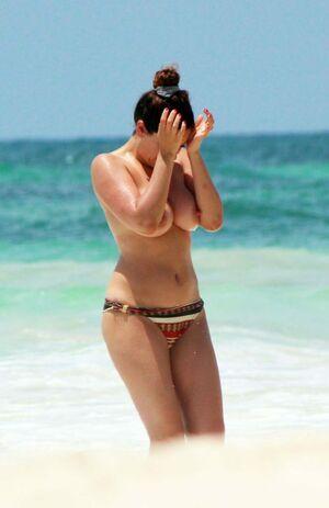 Kelly Brook photo 494
