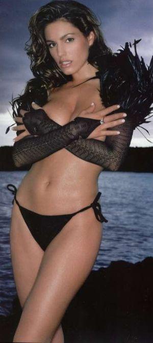 Kelly Brook photo 727