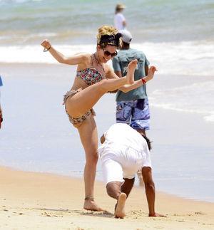 Kelly Brook photo 921