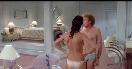 Kelly LeBrock photo 7