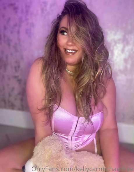 Kellycarmichaelfree photo 20