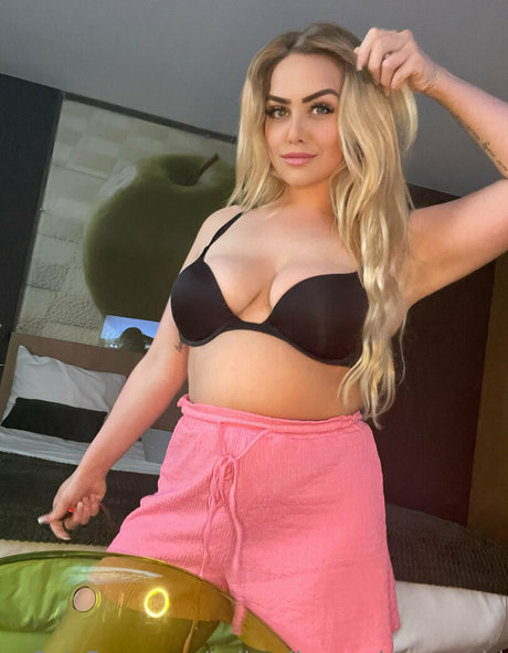 Kellymilana photo 67