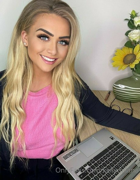 Kellymilana photo 90