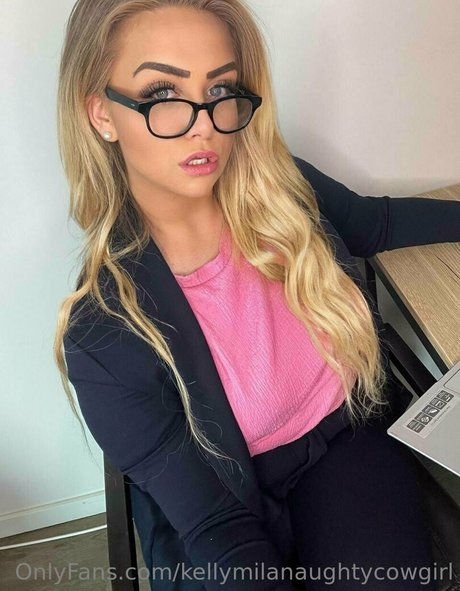 Kellymilana photo 95