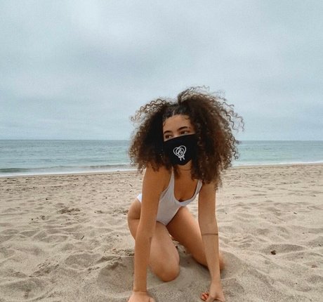 Kendall Belmont photo 19
