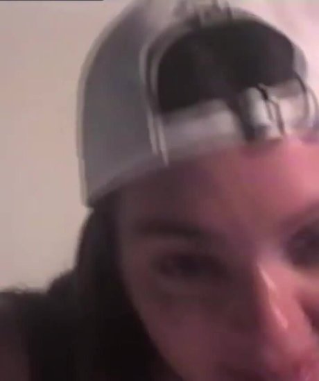 Kendall Jenner photo 9