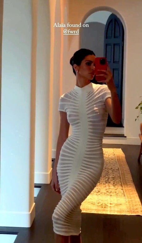 Kendall Jenner photo 37