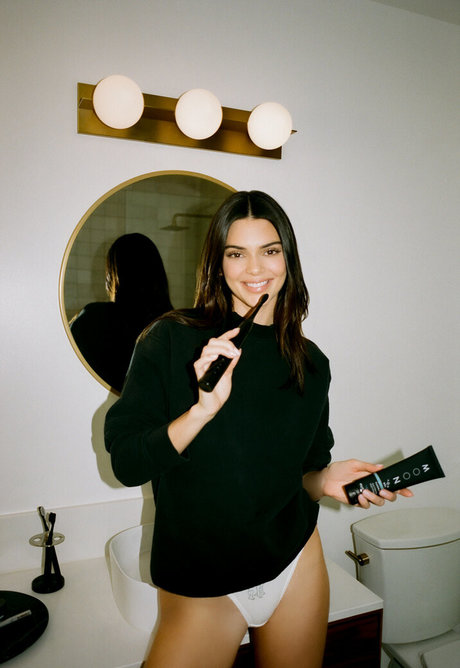 Kendall Jenner photo 43