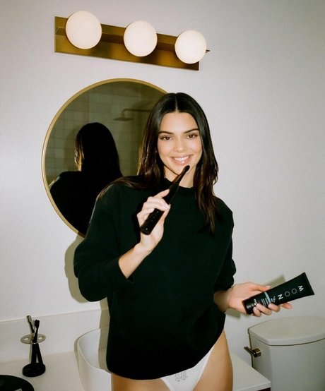 Kendall Jenner photo 106