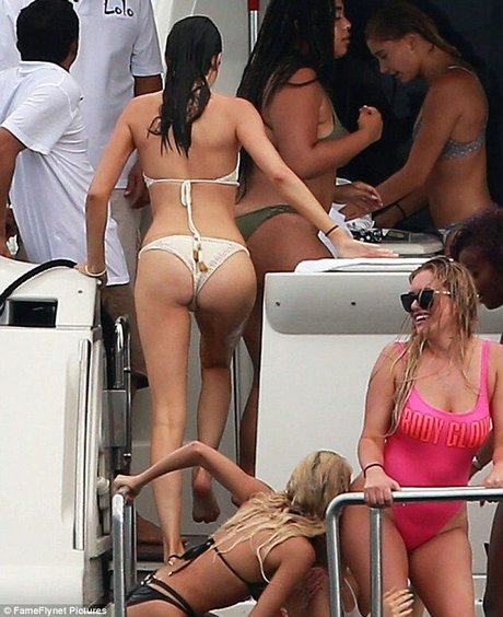 Kendall Jenner photo 133