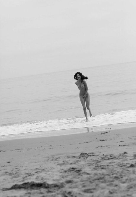 Kendall Jenner photo 153