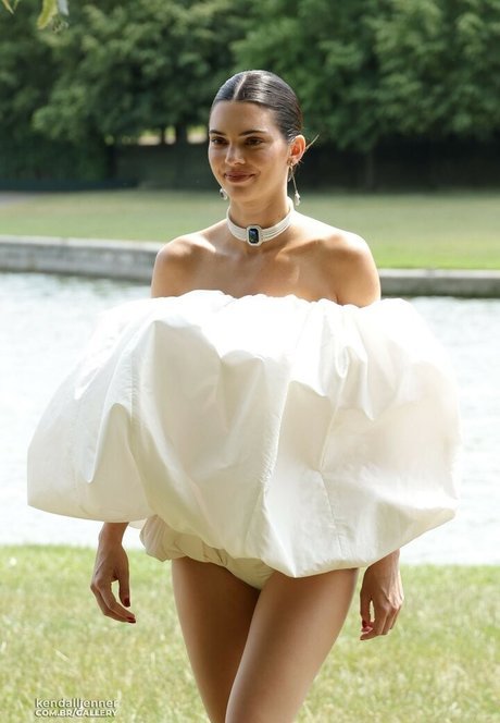 Kendall Jenner photo 213