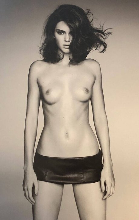 Kendall Jenner photo 293