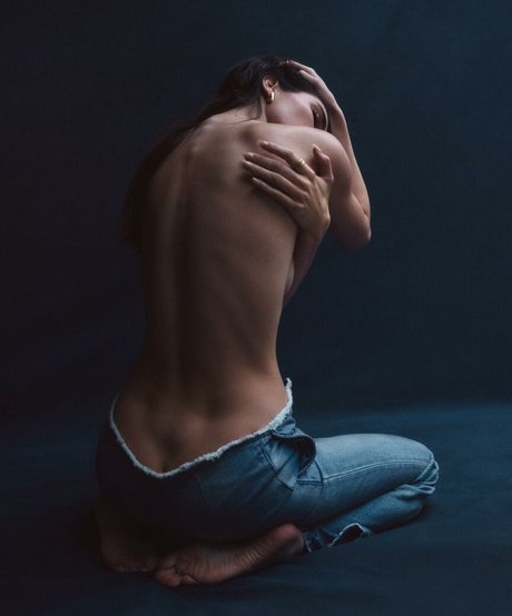 Kendall Jenner photo 300