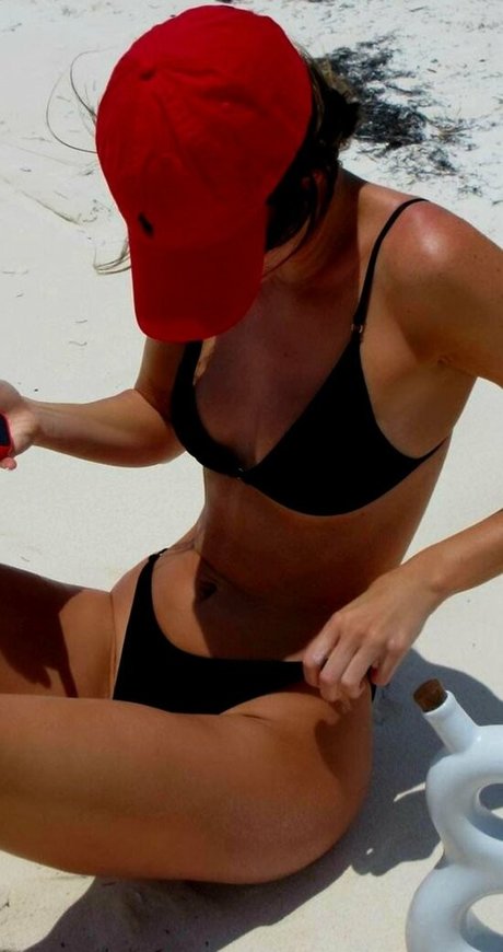 Kendall Jenner photo 400