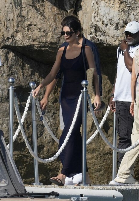 Kendall Jenner photo 461