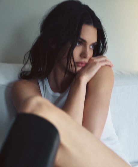 Kendall Jenner photo 510