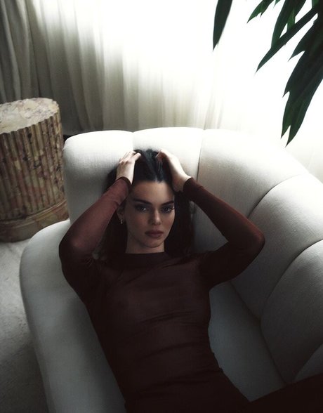 Kendall Jenner photo 511