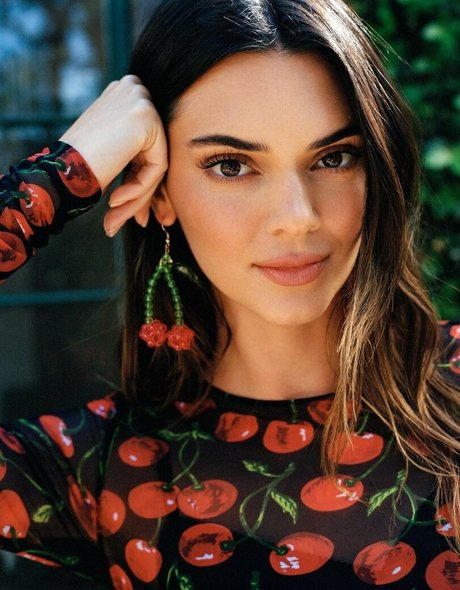 Kendall Jenner photo 531