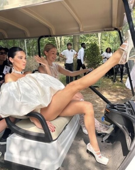 Kendall Jenner photo 585