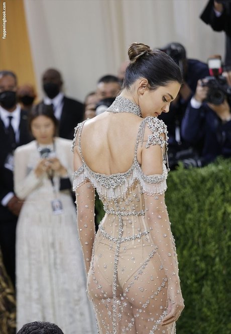 Kendall Jenner photo 780