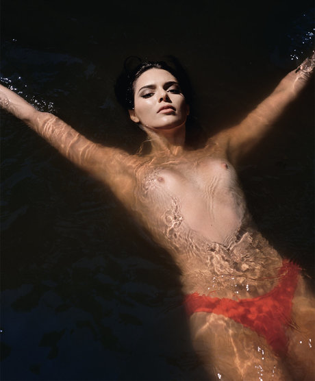 Kendall Jenner photo 798