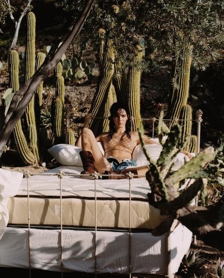 Kendall Jenner photo 813