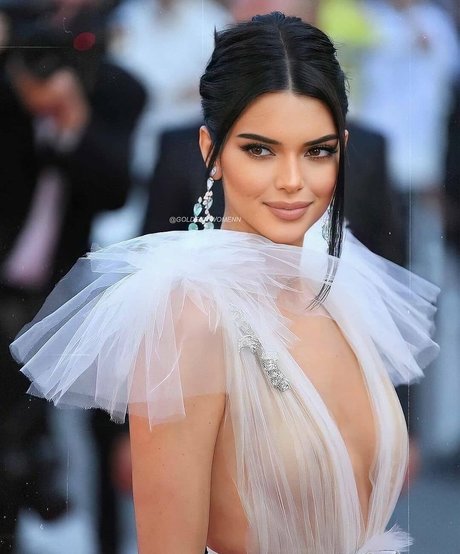 Kendall Jenner photo 823