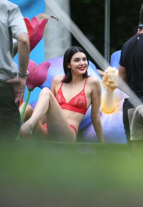 Kendall Jenner photo 830