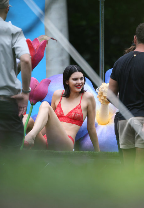 Kendall Jenner photo 831