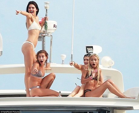 Kendall Jenner photo 838