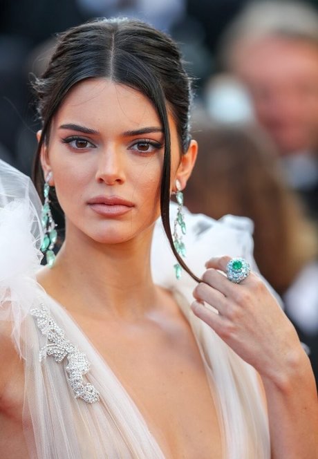 Kendall Jenner photo 894